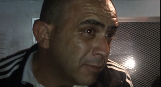 Mauricio González, alias "el Ronco", al momento de su captura en la Vía Las Palmas. Cortesía Policía Metropolitana.